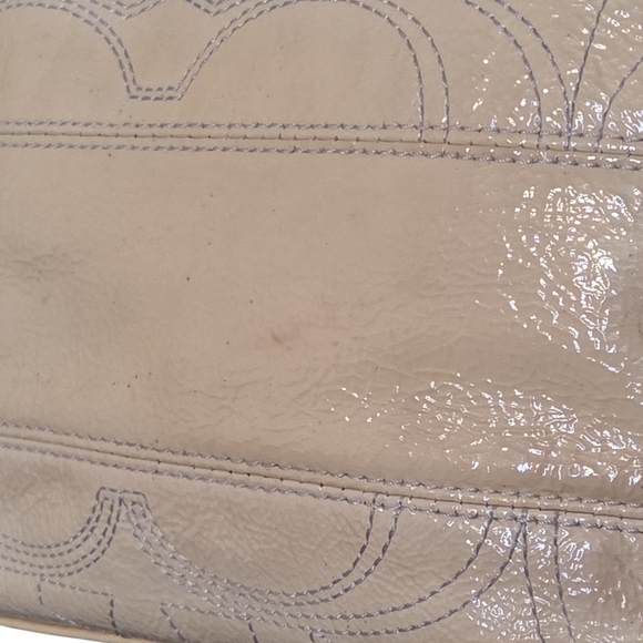 Beautiful Coach C-Stich Tote Shoulder Bag In Cream - Picture 7 of 9